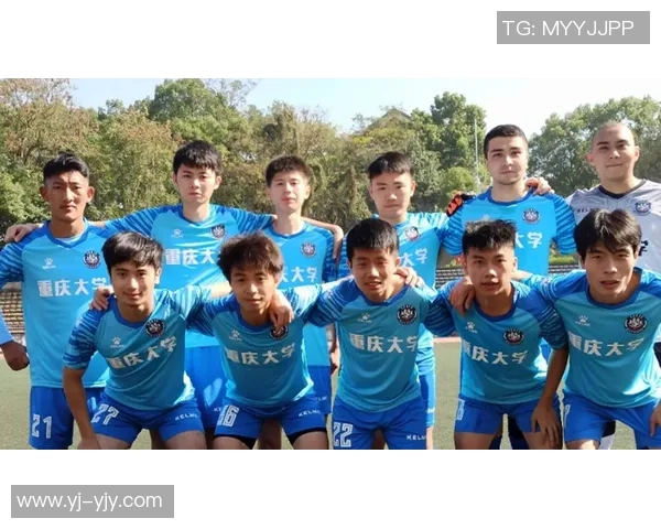 重庆足球队以73分稳居总决赛积分榜首位展现强劲实力